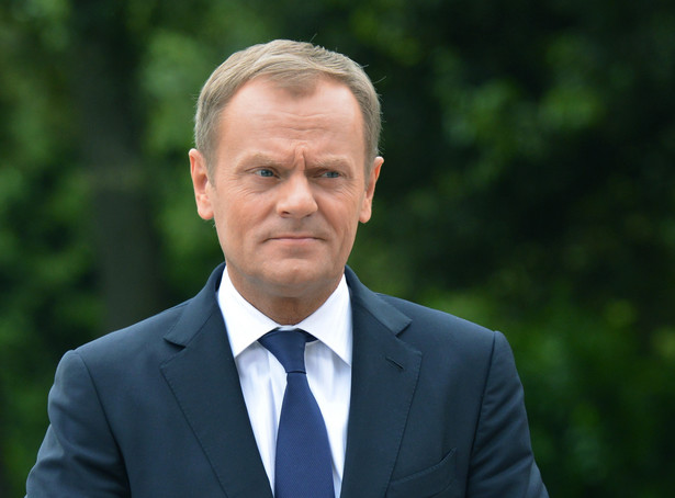 Tusk: Korwin-Mikkemu ręki nie podam. To, co opowiada, to przestępstwo