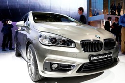 Przesiadamy się do większych aut