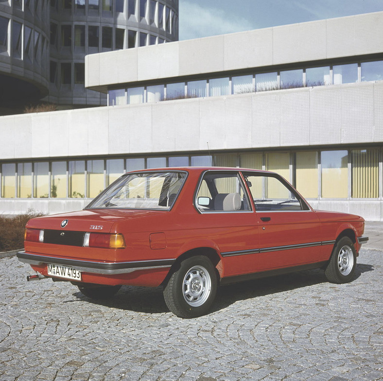 BMW E21