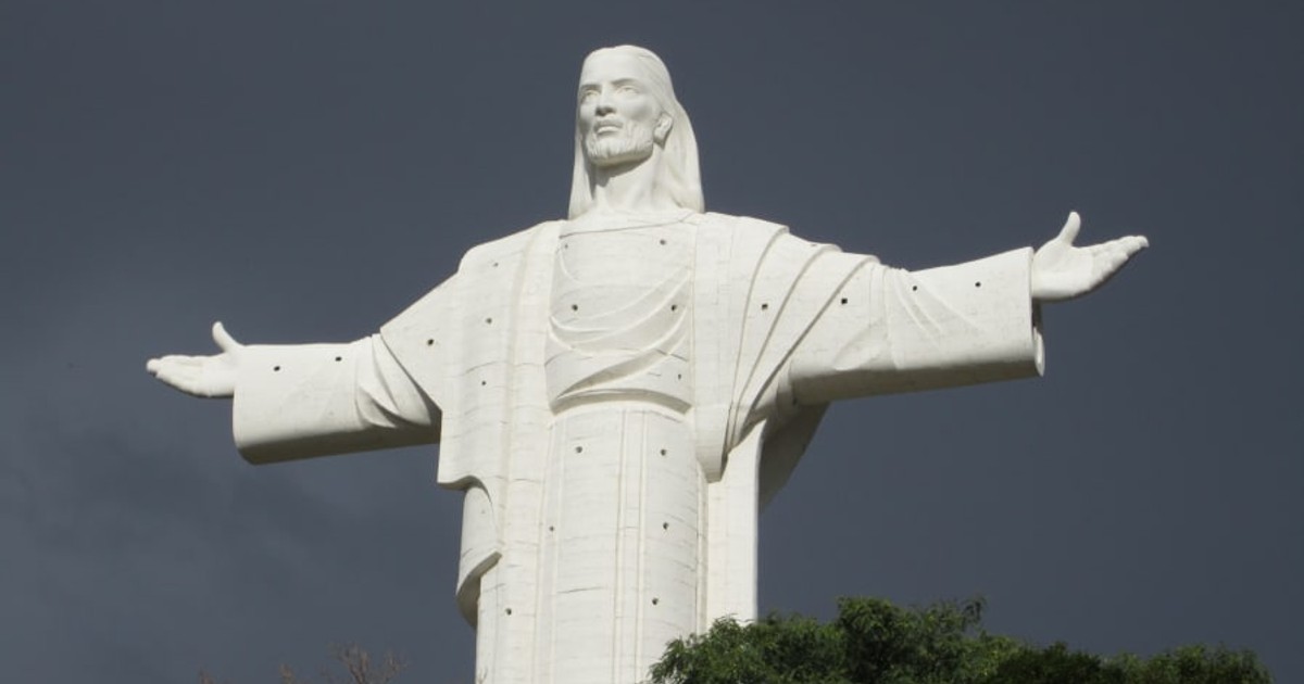 10 of the most impressive statues of Christ from around the world