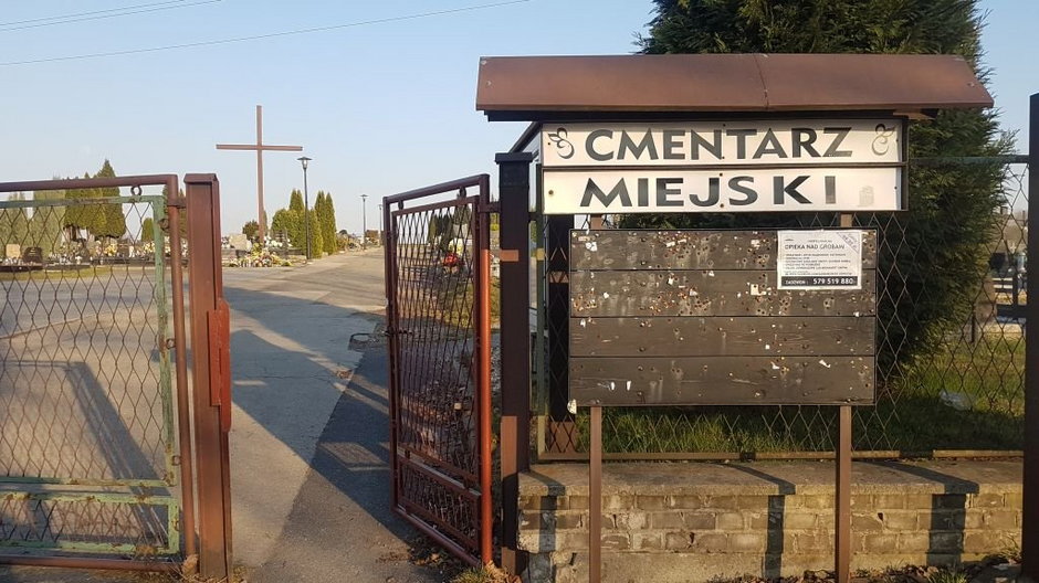 Czy można wejść na cmentarz?