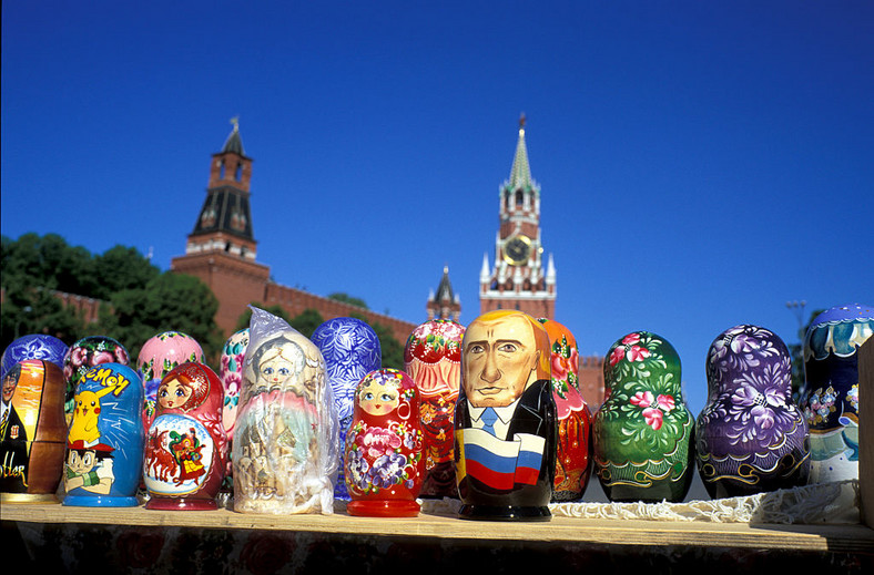 Matrioszki sprzedawane na Placu Czerwonym w Moskwie