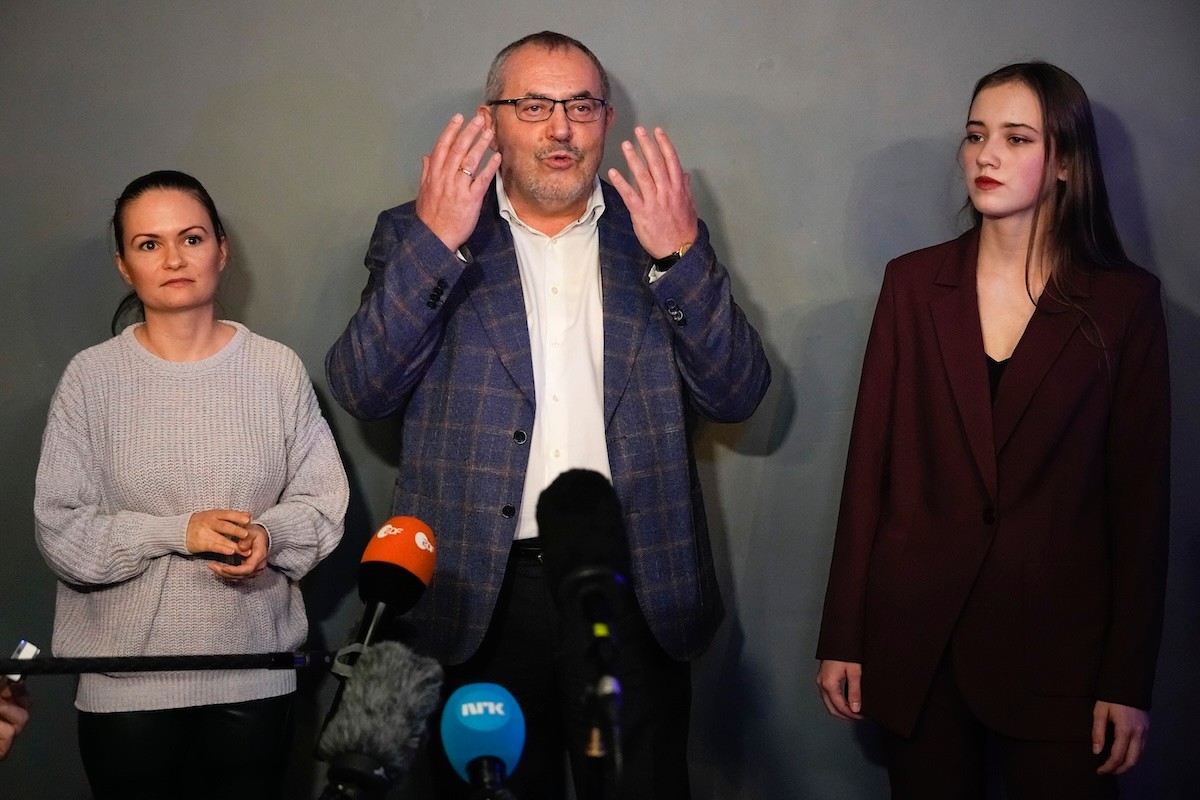 Boris Nadeždin, dlhoročný kritik Kremľa, ktorý zbiera podpisy na kandidatúru v marcových prezidentských voľbách.