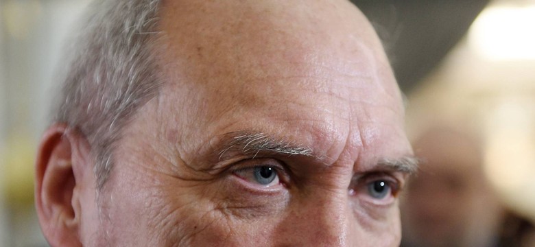 Macierewicz o nagraniu ze Smoleńska: Samolot nie uderzył w brzozę, nie obrócił się. Tak mówi pan Putin...