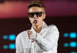 Justin Bieber wygwizdany przez rodaków