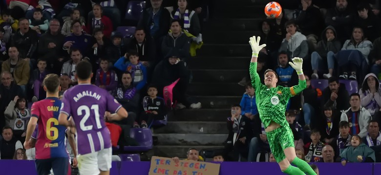 Flick posadził Szczęsnego na ławce rezerwowych. Barcelona czeka na odpowiedź Realu