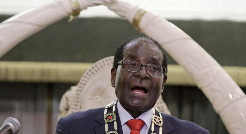 Zimbabwe's President Robert Mugabe delivers his state of the nation address to the country's parliament in Harare, August 25, 2015. REUTERS/Philimon Bulawayo