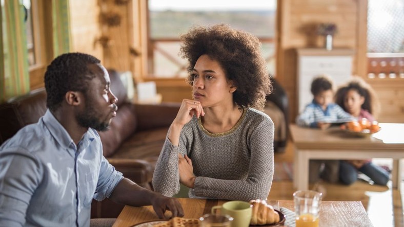 This is how & when to seek clarity when dating [Source: Cassiius Life]