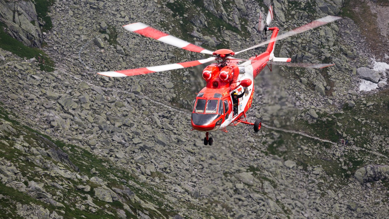 Wielka Sobota z wypadkami w Tatrach. Interweniował helikopter TOPR