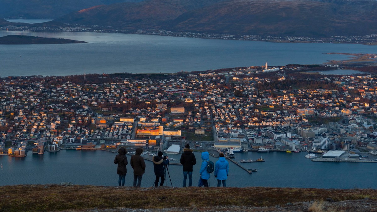 Panorama Tromsø, największego miasta północnej Norwegii