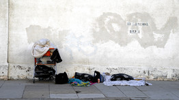 Ellepték Budapestet a hajléktalanok: koszról, bűzről panaszkodnak a helyi lakosok