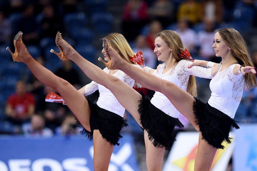 Polskie cheerleaderki i ich występy podczas ME w piłce ręcznej w Polsce