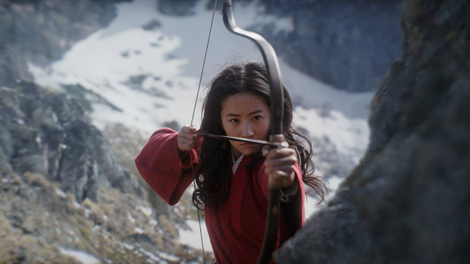 Fani bojkotują film "Mulan" i odtwórczynię głównej roli. Wszystko przez kontrowersyjny wpis aktorki