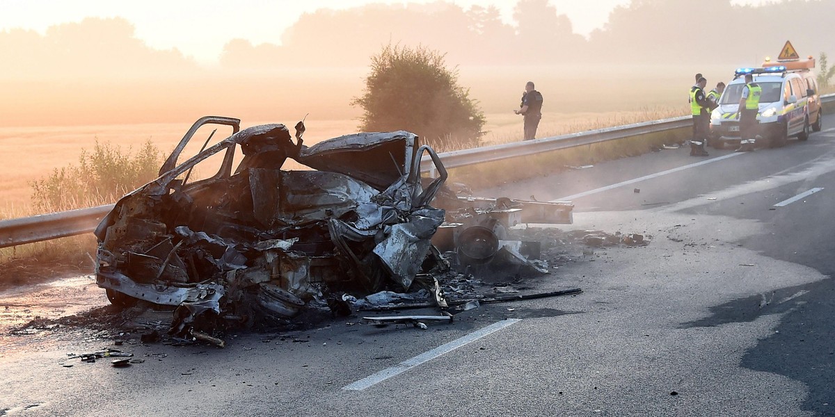 Wypadek polskiej furgonetki w pobliżu Calais we Francji