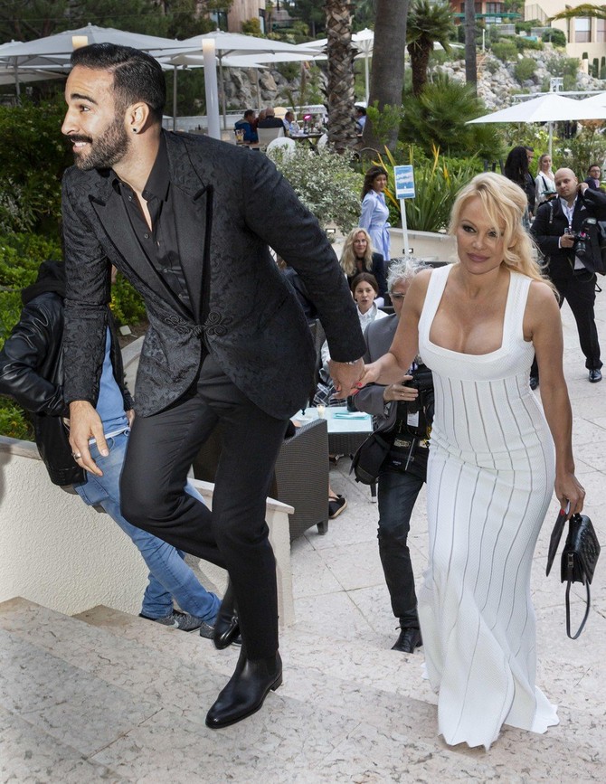 Pamela i Adil u danima ljubavi