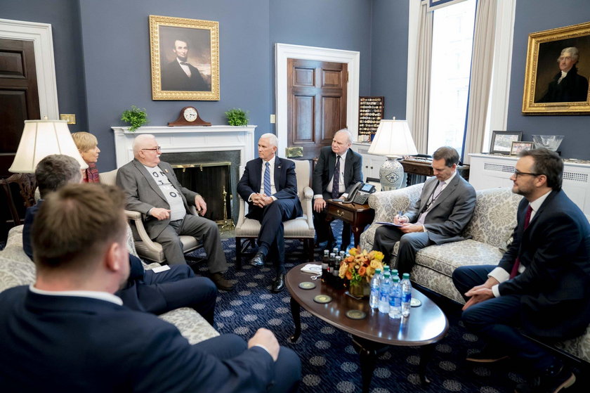 Lech Wałęsa i Mike Pence