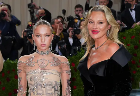 Córka Kate Moss choruje na cukrzycę. Na czerwonym dywanie pokazała specjalne urządzenie