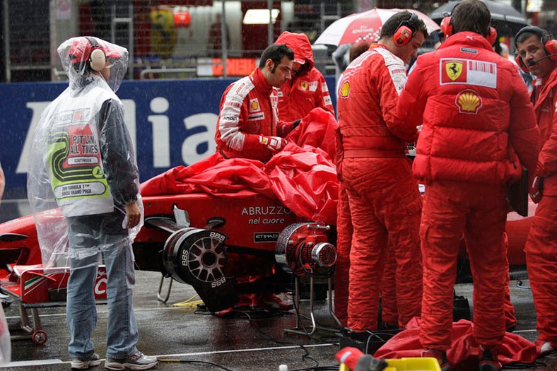 Grand Prix Chin 2009: kulisy wyścigu fotografował Jiří Křenek