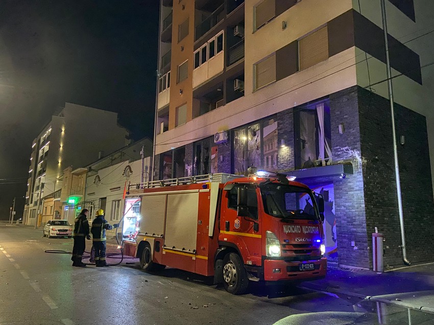 Demolirane prostorije SNS u Valjevu