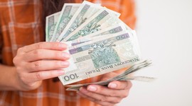 Od 1 marca prawie 690 zł miesięcznie