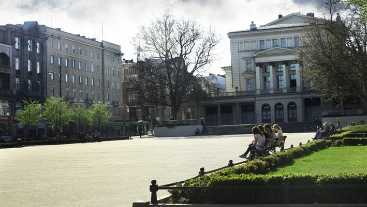 Z okazji Święta Wielkopolskiej Policji zarząd Dróg Miejskich ostrzega przed zmianami w organizacji ruchu. Zmiany dotyczyć będą nie tylko okolic placu Wolności ale również ulic  Wieniawskiego, Paderewskiego i Nowowiejskiego.