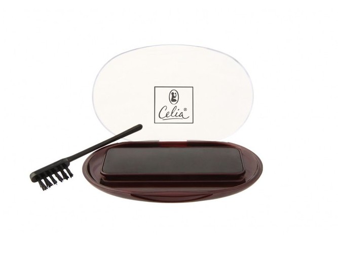 Oldschool pełną gębą: mascara do rzęs w puzderku. Oczywiście od Celii