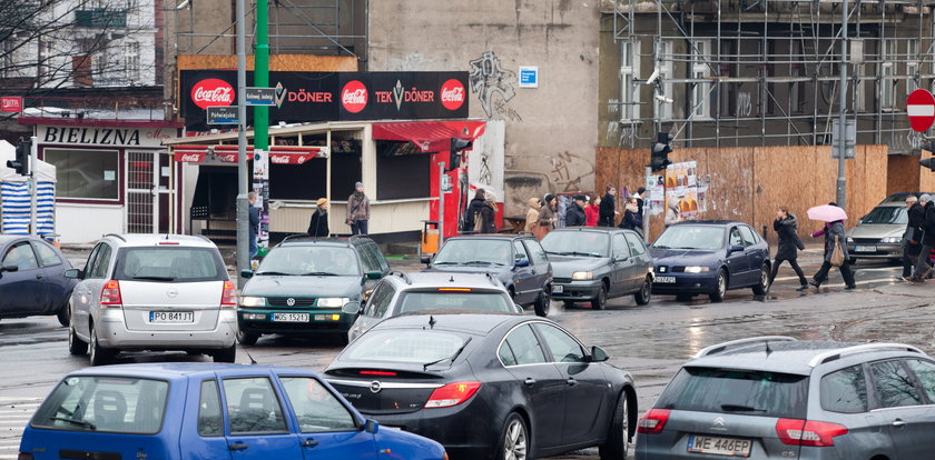 Zlikwidują lewoskręty na skrzyżowaniu?