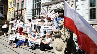 Manifestacja w Gdańsku. "Ręce precz od Westerplatte"