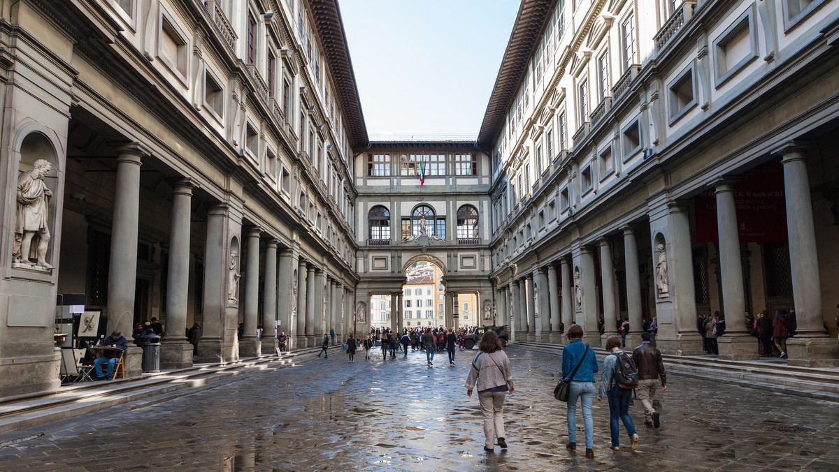 W Galerii Uffizi we Florencji opracowano algorytm, który pozwala uniknąć kolejek do kas i zwiedzania. Bilety będą wydawane z precyzyjną godziną wejścia do muzeum, wyznaczoną na podstawie analizy różnych danych, w tym pogody w mieście.