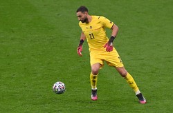 Gianluigi Donnarumma oficjalnie bramkarzem Paris Saint-Germain