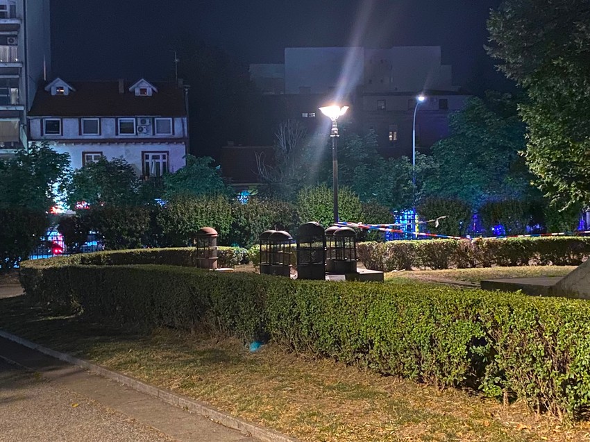 Mesto gde je devojka izbodena kod Vukovog spomenika