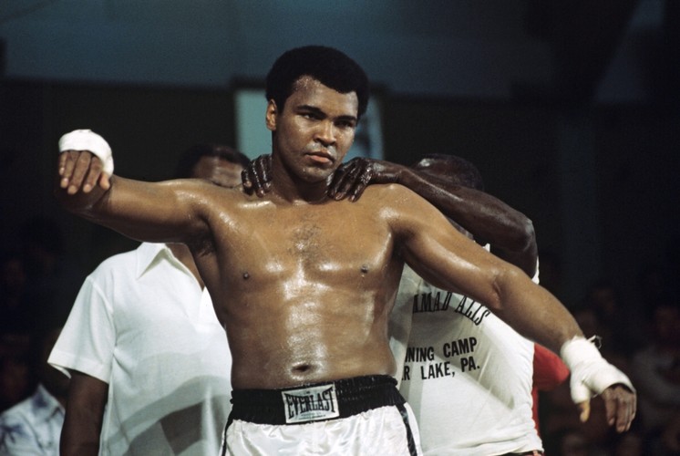 MUHAMMAD ALI NIE ŻYJE