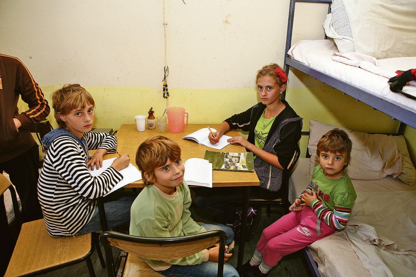 Školarci: Nemaju ni školski pribor