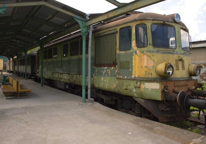 Polska kolej. Na razie możemy tylko pomarzyć o rekordach prędkości... Fot. Shutterstock