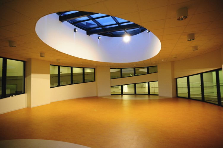 Warto zaznaczyć, że Centrum Edukacji i Sportu to największa inwestycja w historii gminy Lesznowola.