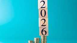 trzynasta emerytura 2026. znamy szacunkowe kwoty brutto i netto. tyle może wpłynąć na konto