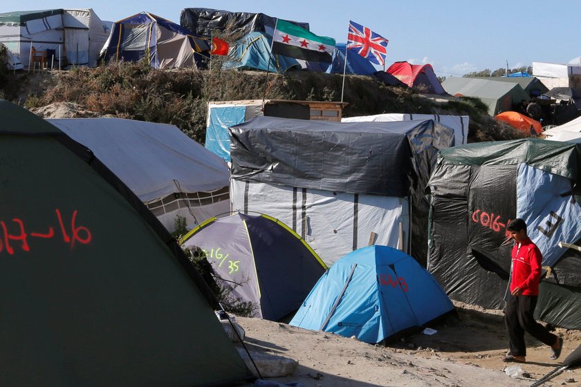 Francja zlikwiduje obóz w Calais