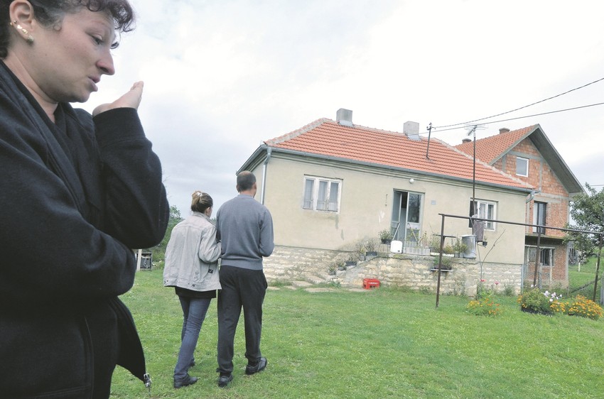 Muk: Sestra Dragana Milića u dvorištu gde je stradao D. M.