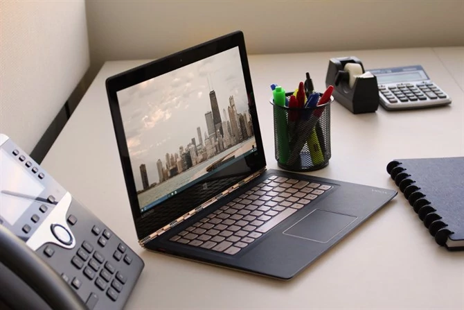 Lenovo Yoga 900S