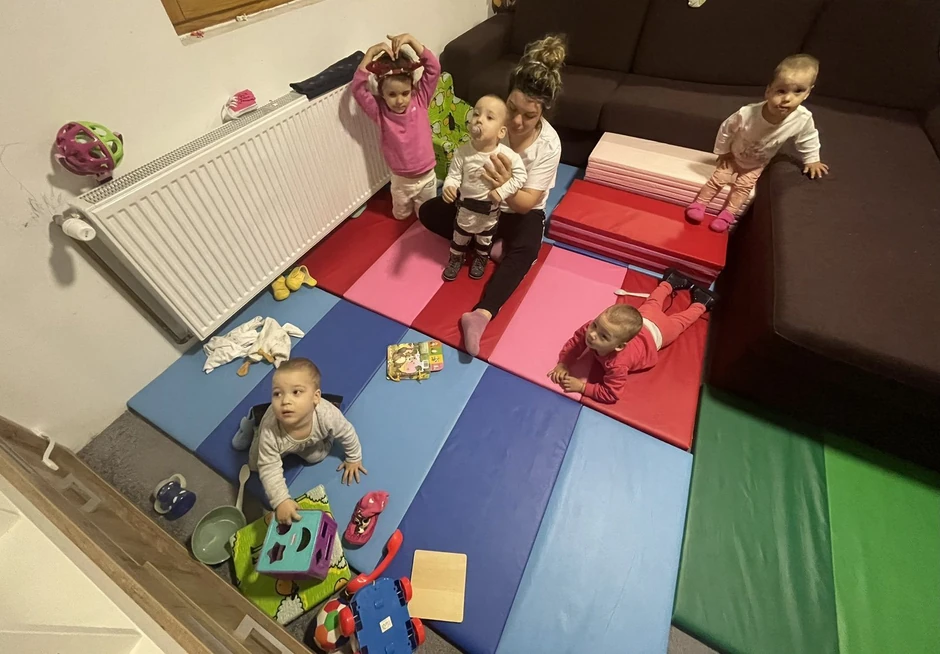 Sestre Gaćeše sa majkom Marijom