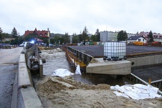 Powódź zniszczyła infrastrukturę. Wojsko pomoże odbudować mosty