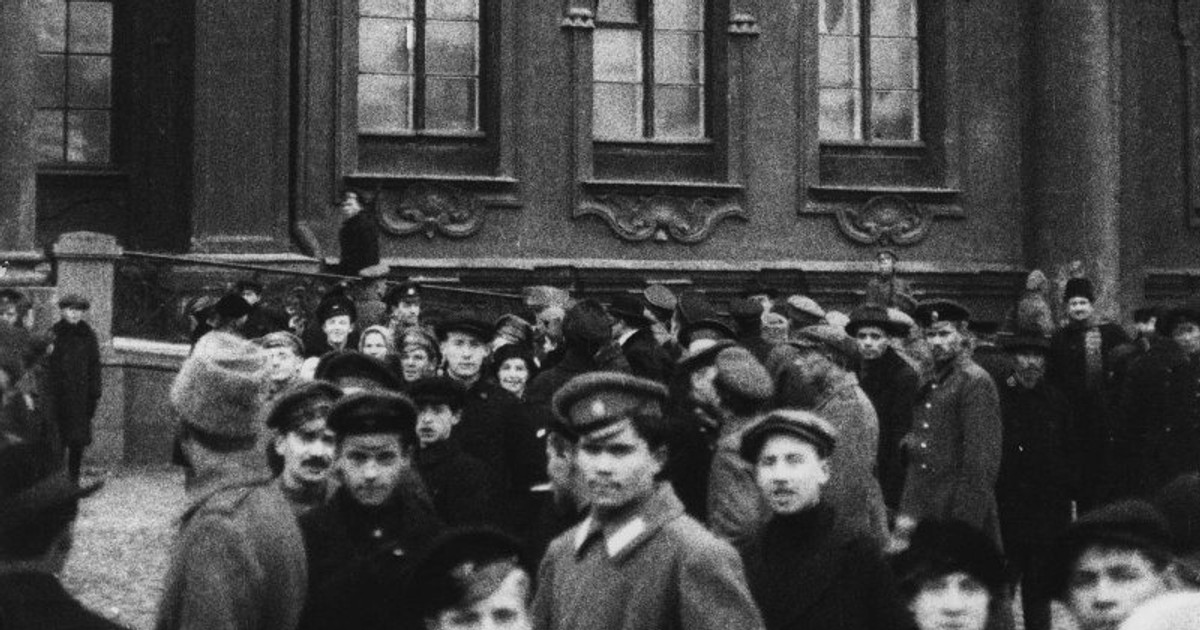 Kvíz: Miért november 7-e a nagy októberi szocialista forradalom napja?