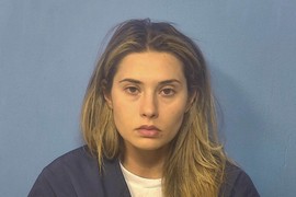 Nastavnica Kristina zavela DEČAKA, pa ga NAMAMILA NA INTIMNE ODNOSE: Silovala ga je 50 puta, a zbog načina na koji je probala da se brani SUDIJE SU POBESNELE