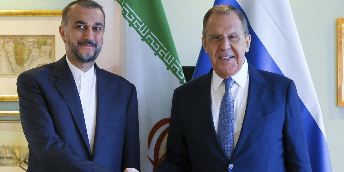 Minister spraw zagranicznych Iranu Hossein Amirabollahian i minister spraw zagranicznych Rosji Siergiej Ławrow.
