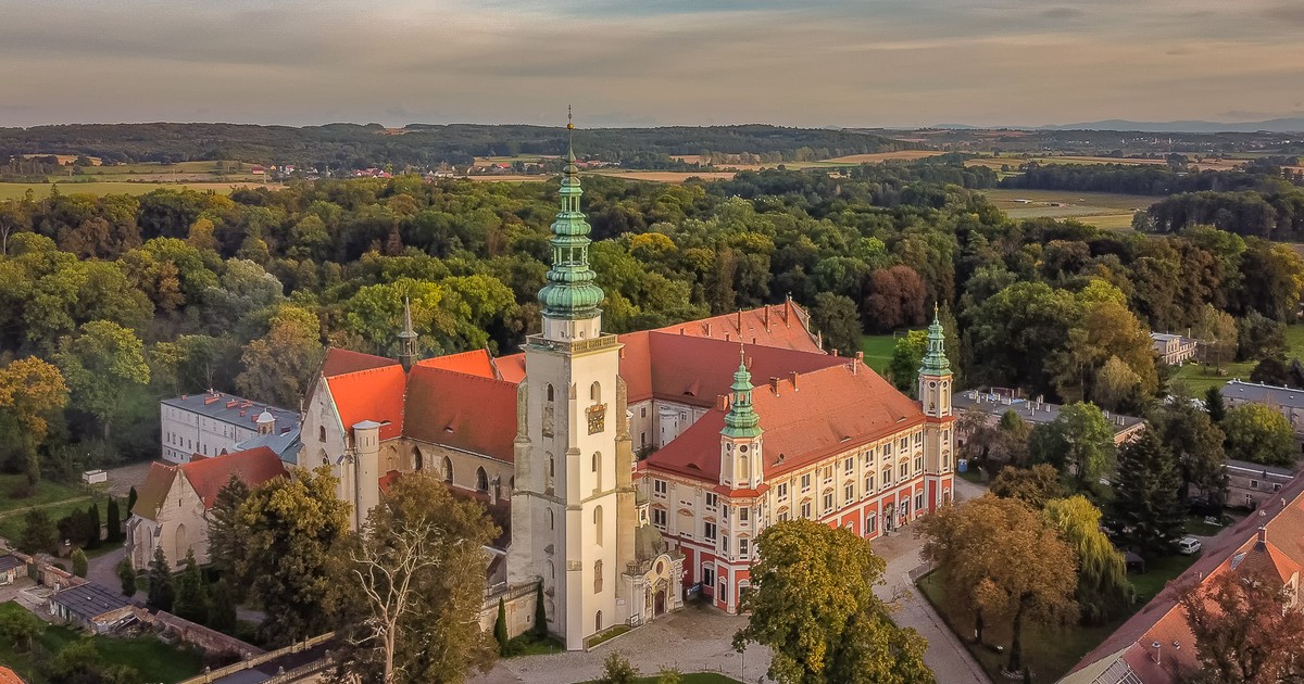 Klasztor Księgi Henrykowskiej – kolebka języka polskiego