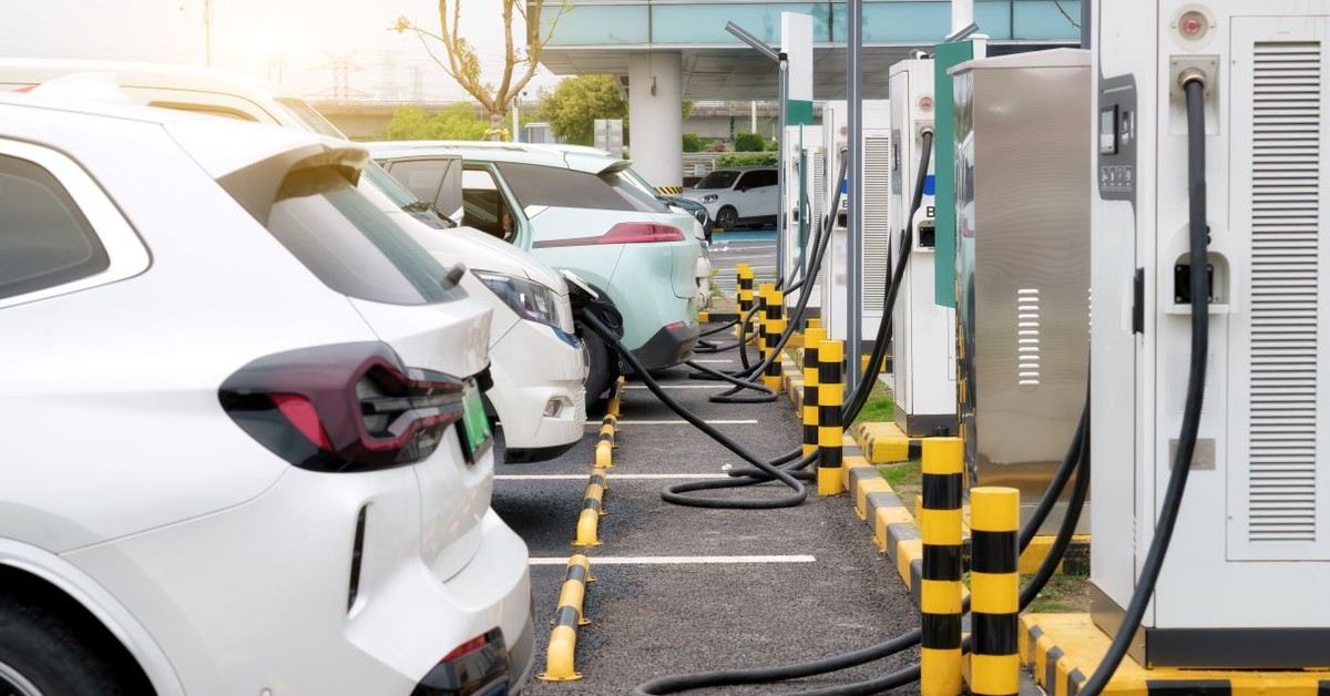 Szef KAS: Podróż służbowa elektrykiem w całości w kosztach podatkowych