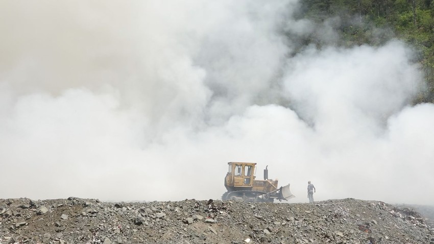 Dim kulja na sve strane