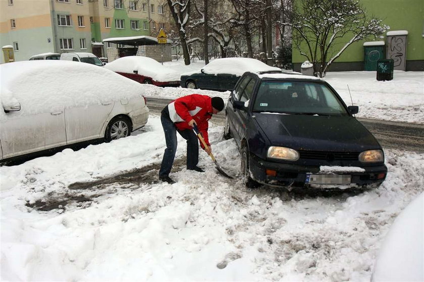 Odśnieżają tylko w centrum