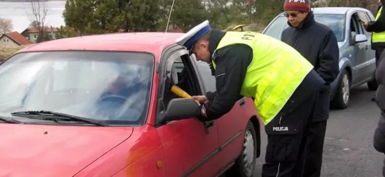 Nie wystarczy, żeby policjant kiwnął palcem