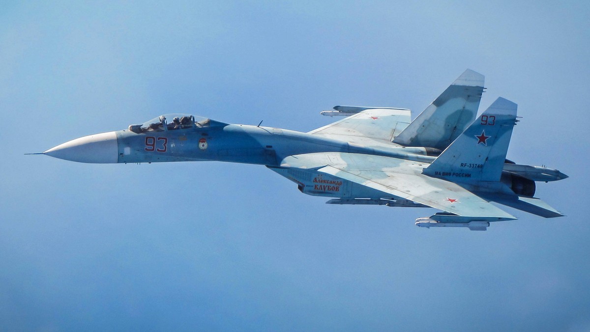 Rosyjski myśliwski samolot przechwytujący Su-27 zmusił do odwrotu operujący w pobliżu południowych granic Rosji amerykański morski samolot rozpoznawczy i patrolowy bazowania lądowego - P-8 Poseidon, przeznaczony do wykrywania okrętów podwodnych - podała agencja TASS.